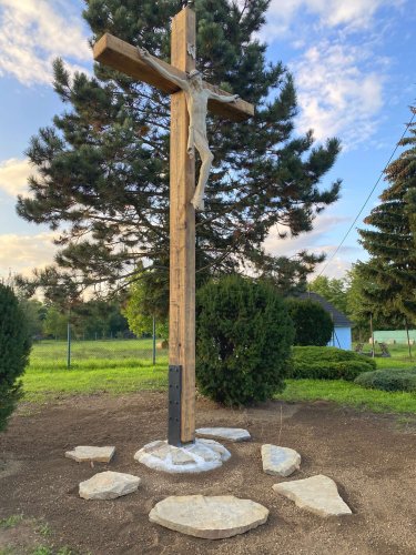 Nový kříž u prodejny Javor - 26.9.2022